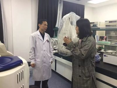 市三院醫(yī)學(xué)研究中心負(fù)責(zé)人參觀市中醫(yī)藥研究院實(shí)驗(yàn)中心，共促醫(yī)學(xué)研究與試驗(yàn)發(fā)展